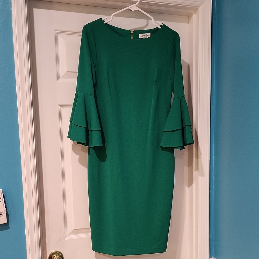 Calvin Klein Collection Green Ruffled Sheath Dress